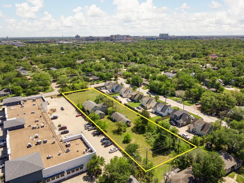 600 North ave, Bryan, TX for sale - Building Photo - Image 3 of 11