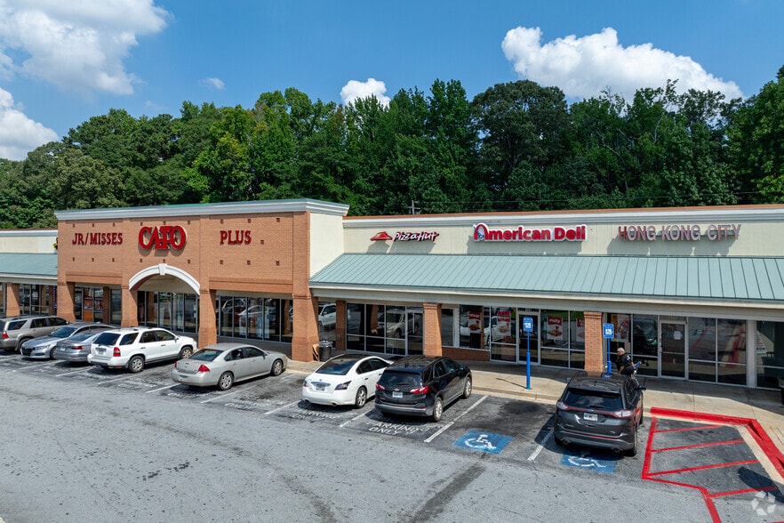 5656-5664 Jonesboro Rd, Lake City, GA for lease - Building Photo - Image 3 of 6