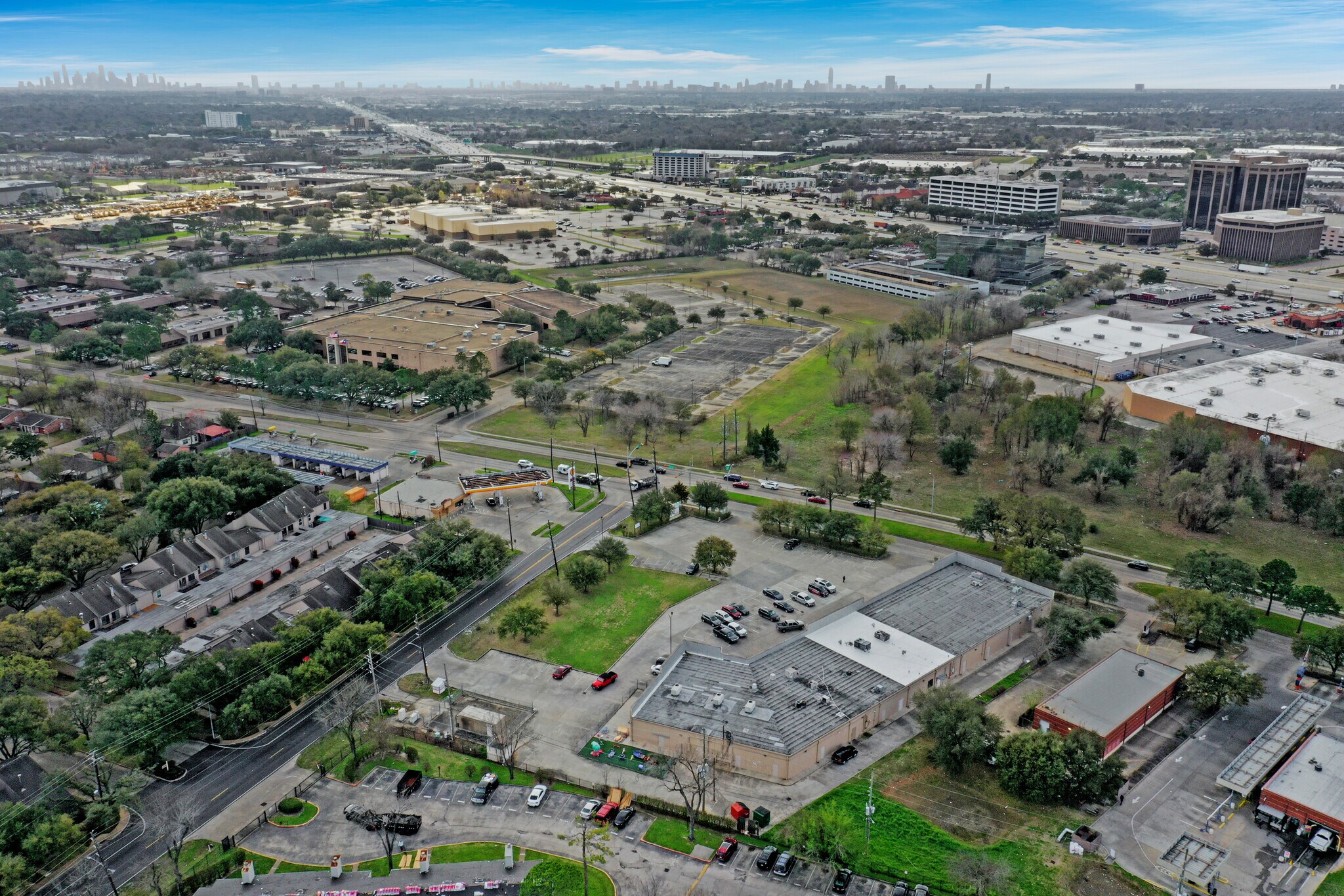 7306 W Tidwell Rd, Houston, TX 77040 West Tidwell Plaza