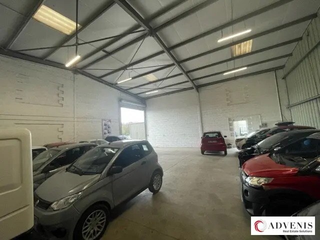 Flex in Mérignac for lease - Interior Photo - Image 2 of 5