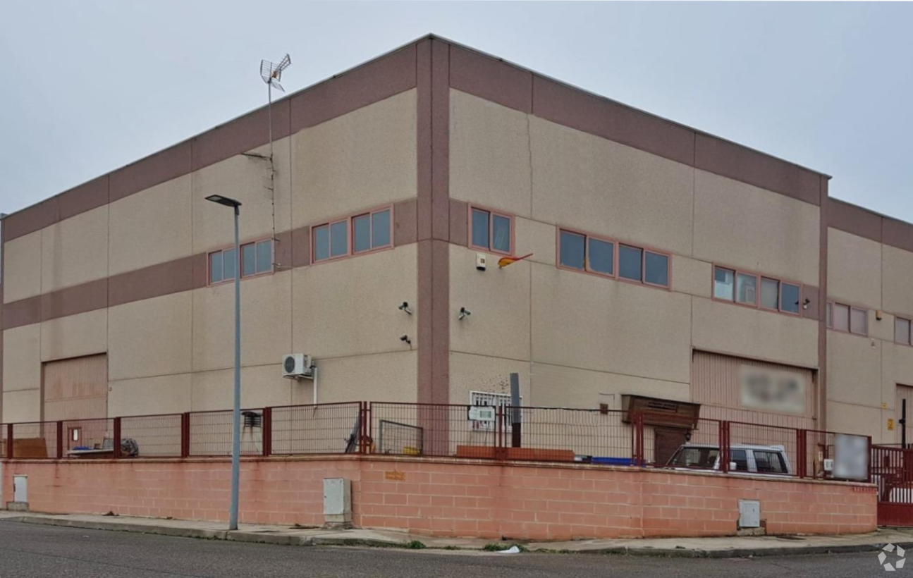 Industrial in Illescas, Toledo for sale Primary Photo- Image 1 of 12