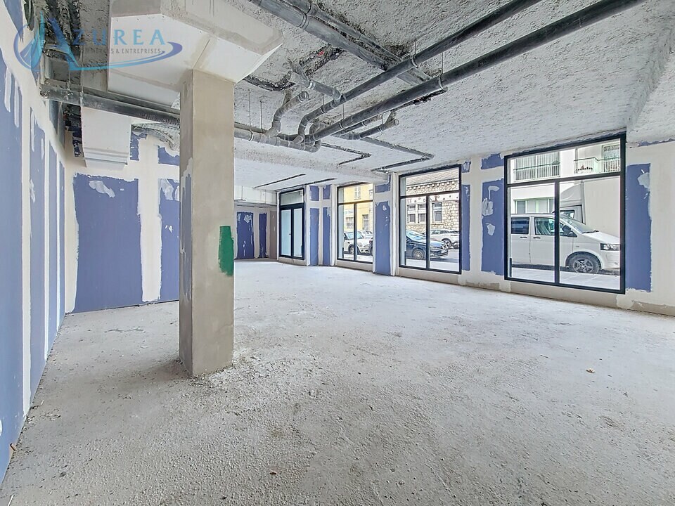 Retail in Nice for lease Interior Photo- Image 1 of 9