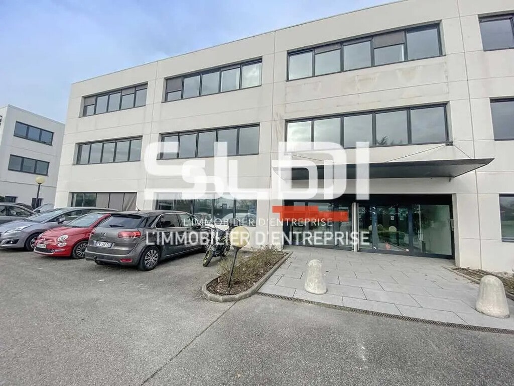Location Bureaux 163 m² - Photo 1