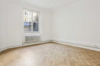 55 Rue Pierre Charron, Paris for lease Interior Photo- Image 2 of 9