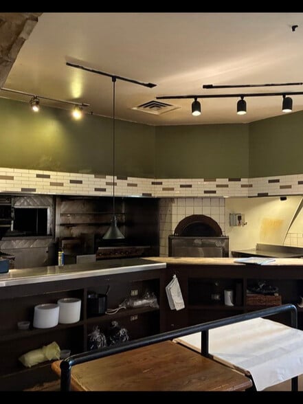 25001 Country Club Blvd, North Olmsted, OH for sale - Building Photo - Image 3 of 13