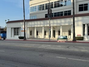 5925-5939 W Sunset Blvd, Los Angeles, CA for lease Building Photo- Image 1 of 15