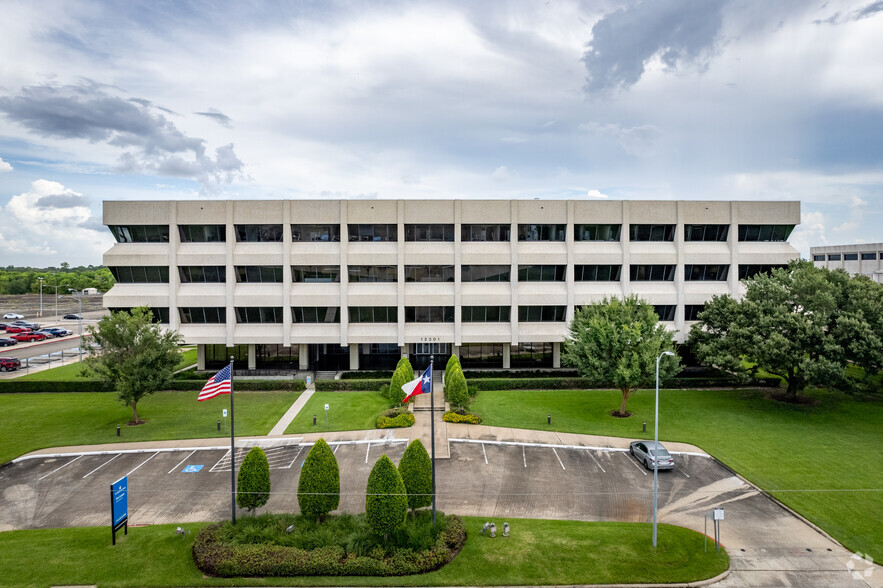 12301 Kurland Dr, Houston, TX for lease - Building Photo - Image 2 of 7