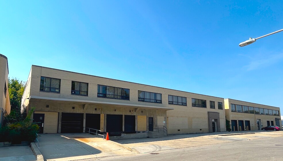3500 N Kostner Ave, Chicago, IL for lease - Building Photo - Image 1 of 8