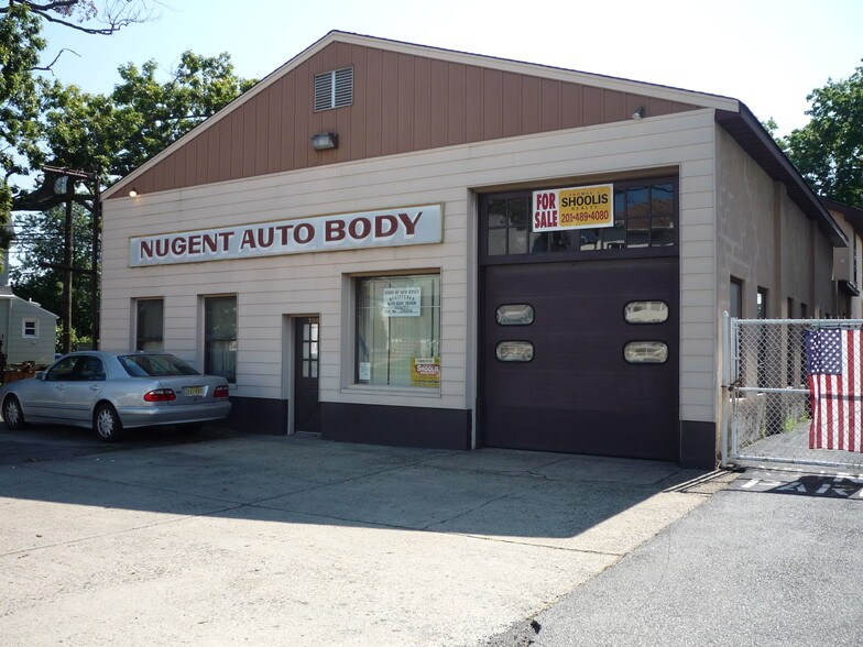 106-108 Johnson Ave, Hackensack, NJ for sale - Primary Photo - Image 1 of 1