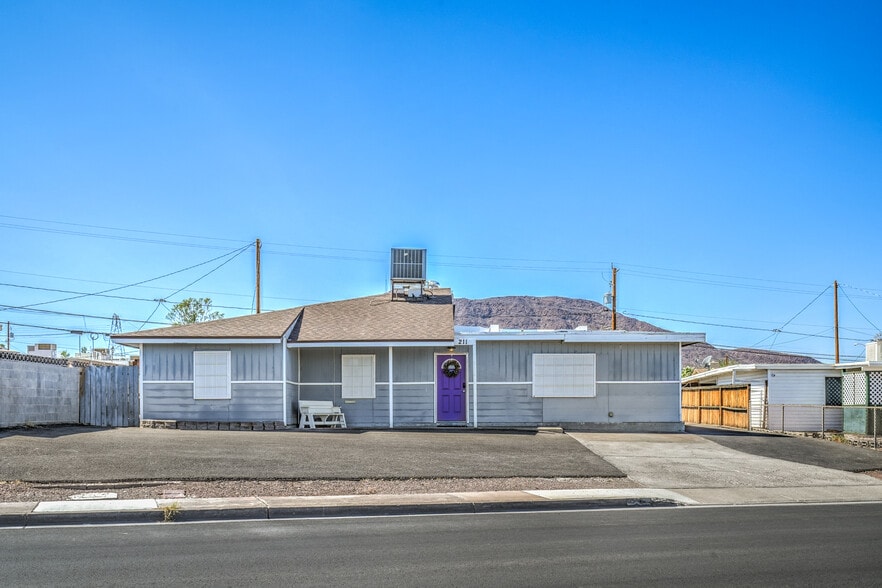 211 W Atlantic Ave, Henderson, NV for sale - Primary Photo - Image 3 of 54