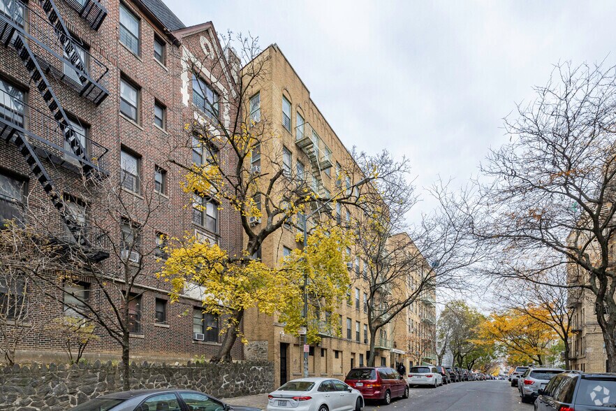 1491 Montgomery Ave, Bronx, NY for sale - Primary Photo - Image 1 of 5