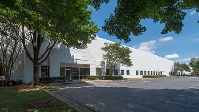 7000 Cobb International Blvd, Kennesaw, GA for lease Building Photo- Image 2 of 3