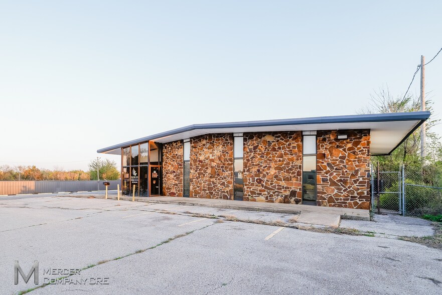 1708 SE 25th St, Oklahoma City, OK for lease - Building Photo - Image 1 of 36