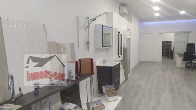 Retail in Barcelona, Barcelona for lease Interior Photo- Image 2 of 7