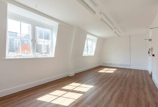 17-18 Margaret St, London for lease Interior Photo- Image 2 of 4