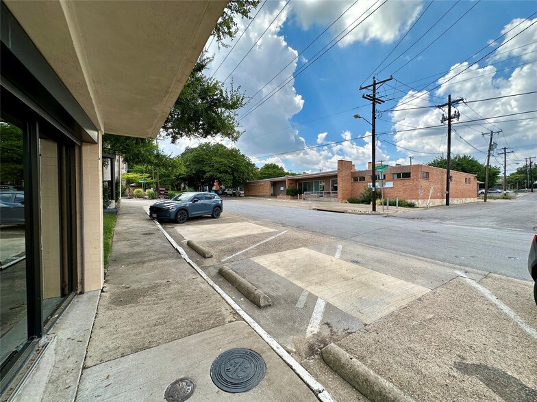 6326 Prospect Ave, Dallas, TX for lease - Building Photo - Image 1 of 5