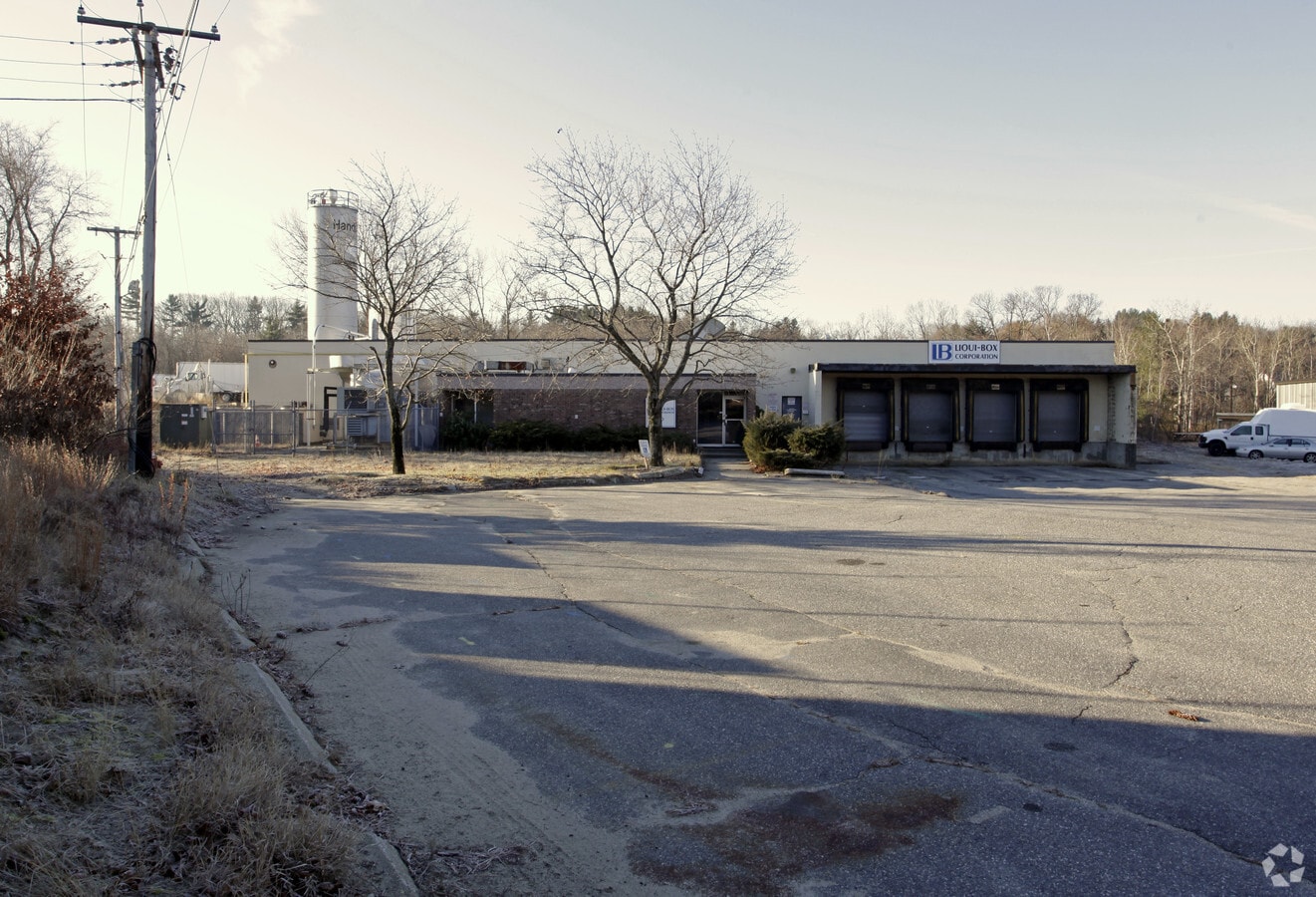 10 Millbury St, Auburn, MA 01501