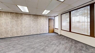 6800 Park Ten Blvd, San Antonio, TX for lease Interior Photo- Image 2 of 5