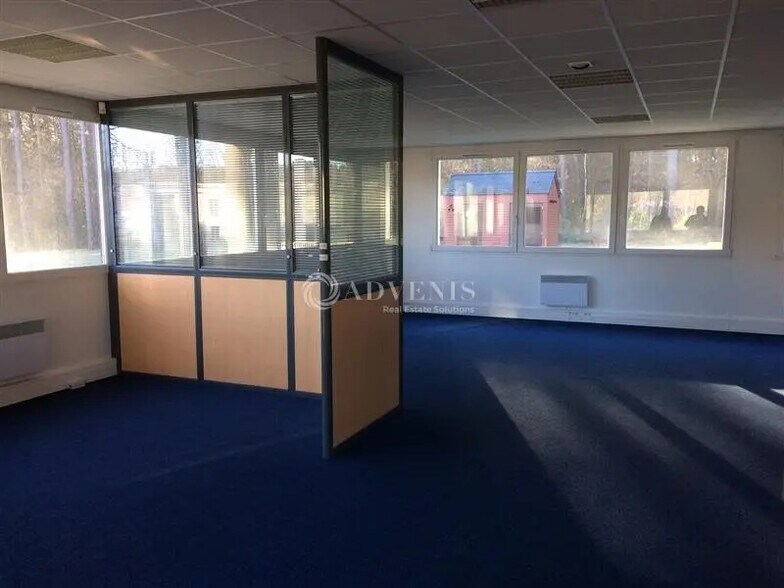 Office in Vendôme for lease - Interior Photo - Image 2 of 5