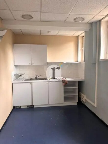 Retail in Lambersart for lease - Interior Photo - Image 2 of 5