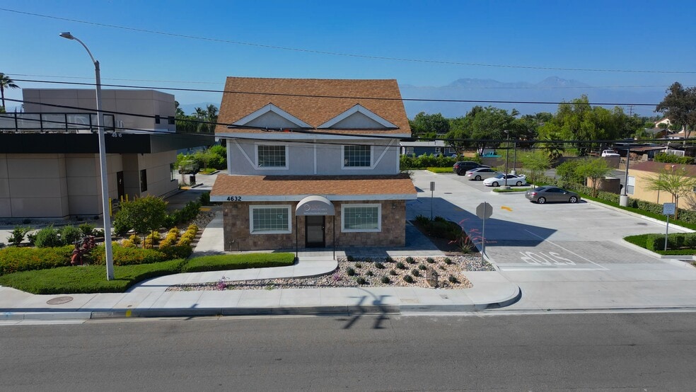 4632 Riverside Dr, Chino, CA for lease - Building Photo - Image 1 of 16