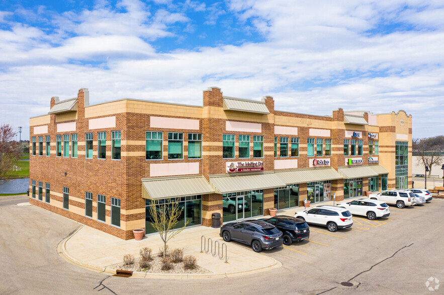 6802 Odana Rd, Madison, WI for lease - Building Photo - Image 1 of 4