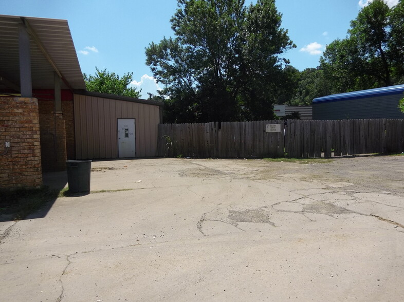 739 W Center St, Greenwood, AR for sale - Building Photo - Image 3 of 4