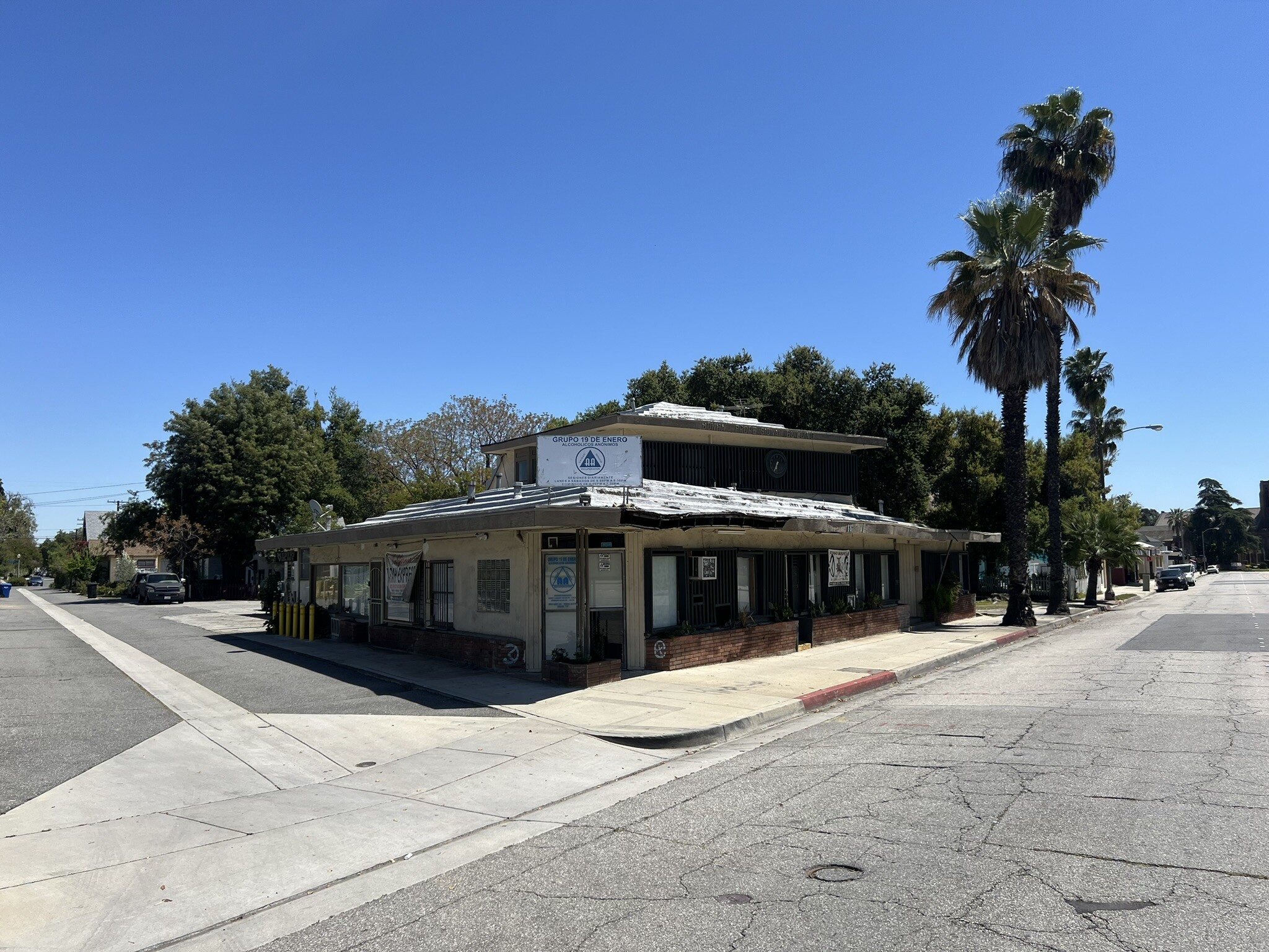 878-898 N Garey Ave, Pomona, CA for sale Building Photo- Image 1 of 1