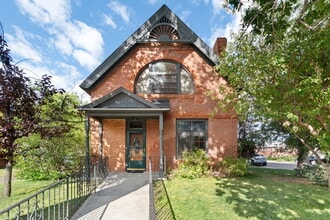 2103 Evans Ave, Cheyenne, WY for lease Building Photo- Image 1 of 20