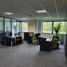 Office in Bry-sur-Marne for lease Interior Photo- Image 1 of 8
