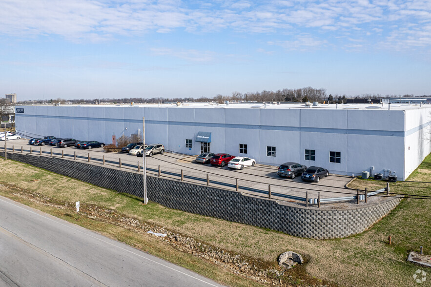 10501 Bunsen Way, Louisville, KY for sale - Primary Photo - Image 1 of 1