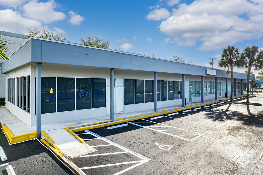 665-695 S Federal Hwy, Deerfield Beach, FL for sale - Building Photo - Image 1 of 1