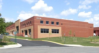 45710 Oakbrook Ct, Sterling VA - Automotive Property