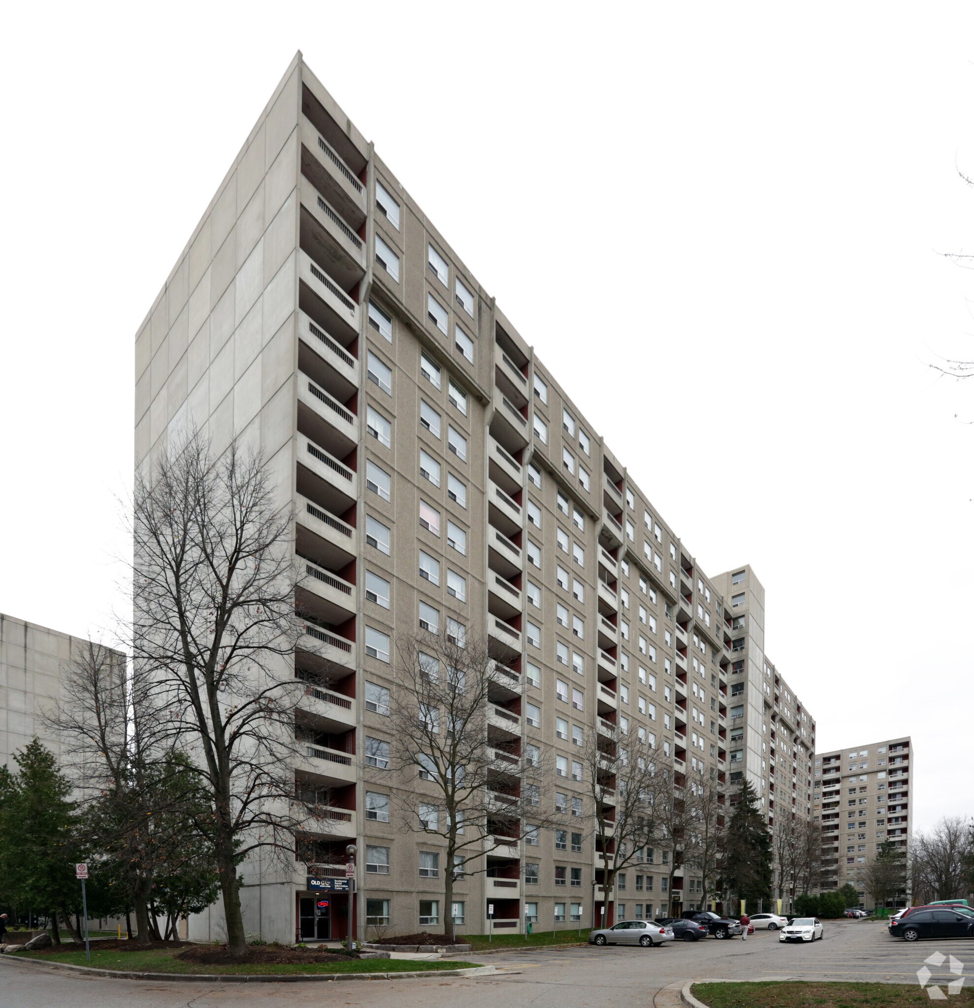 575 Proudfoot Ln, London, ON for sale Primary Photo- Image 1 of 1