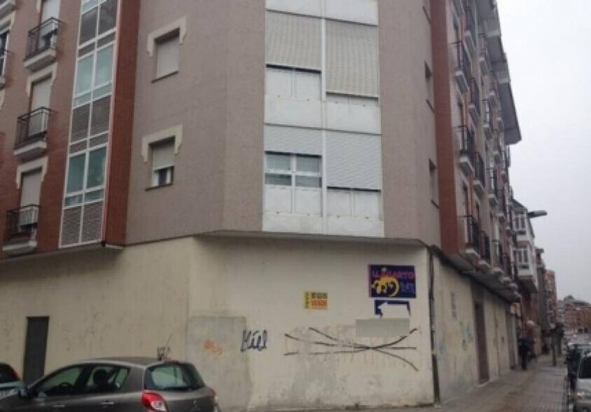 Retail in León for sale - Building Photo - Image 1 of 2