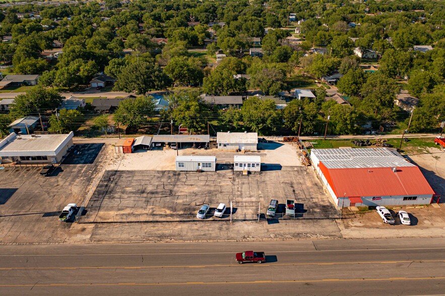 1112 W Main St, Olney, TX for sale - Building Photo - Image 1 of 11