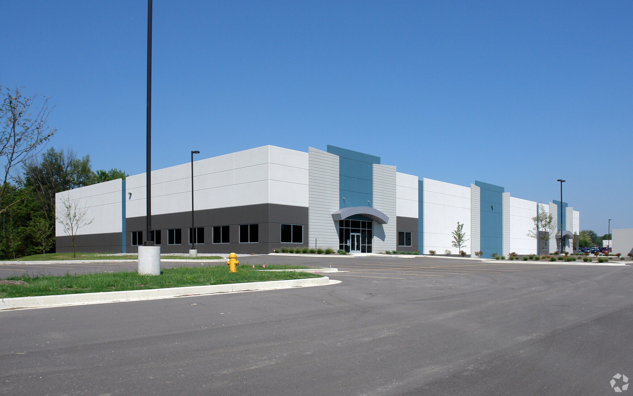 1950 W Cook Rd, Fort Wayne, IN for sale Primary Photo- Image 1 of 1