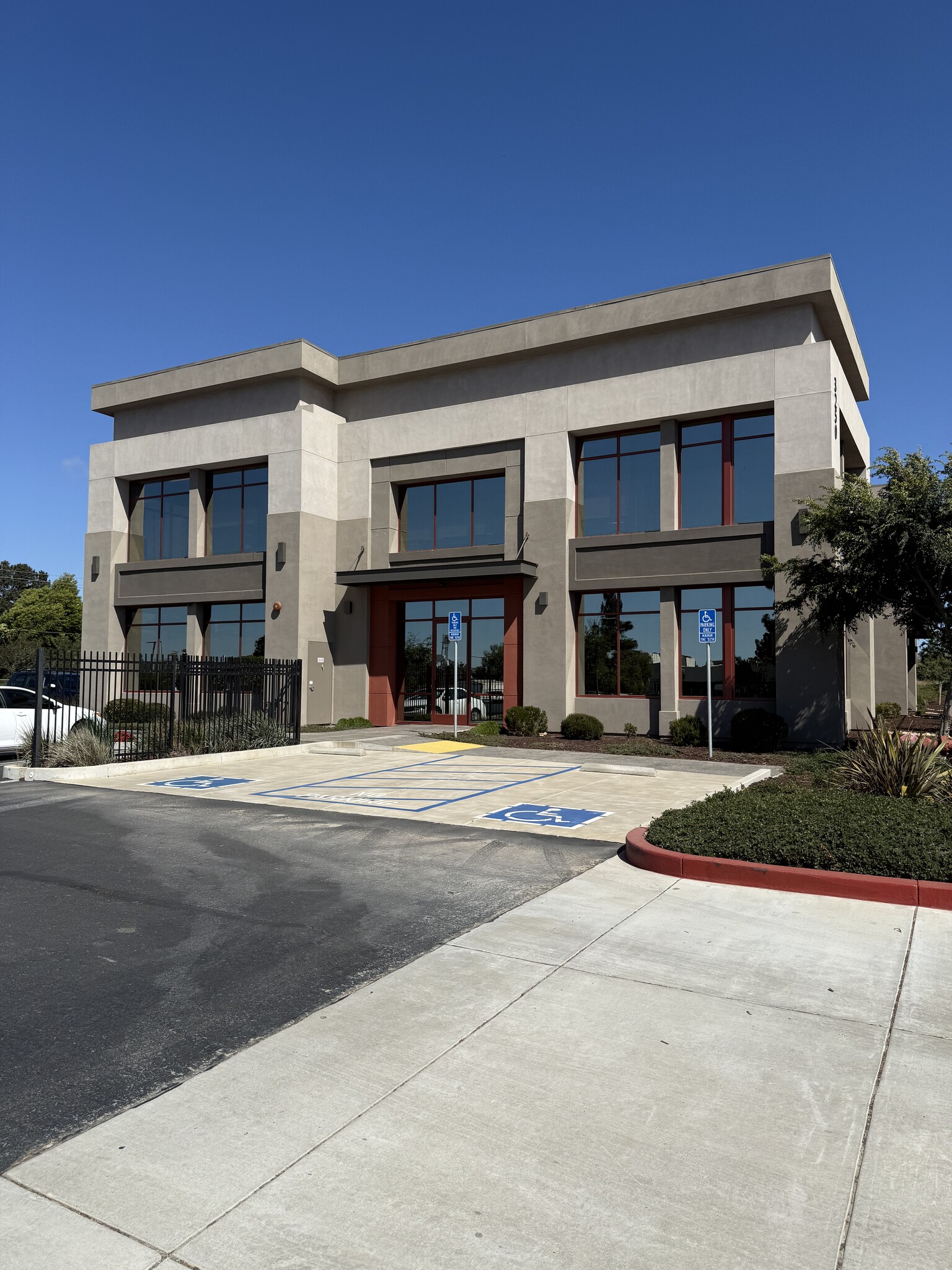 3250 Skyway Dr, Santa Maria, CA for lease Primary Photo- Image 1 of 6