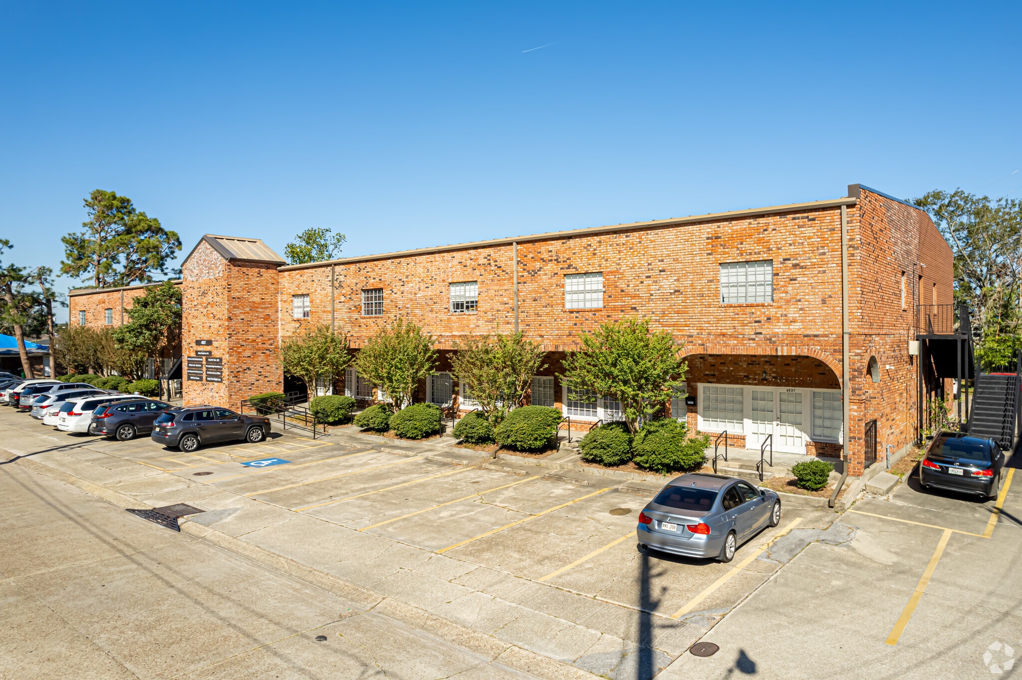 4937 Hearst St, Metairie, LA for lease Primary Photo- Image 1 of 5