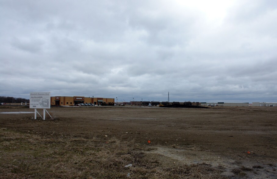 Plainfield Rd, Oswego, IL 60543