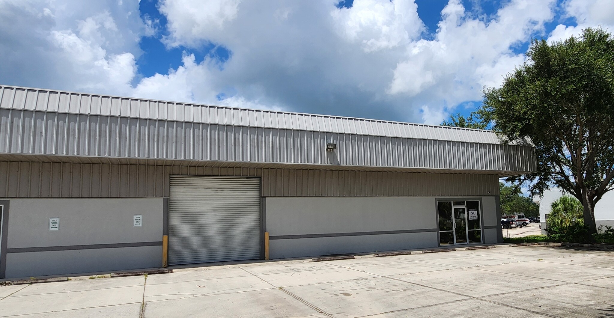 4025 Dow Rd, Melbourne, FL for lease Building Photo- Image 1 of 8