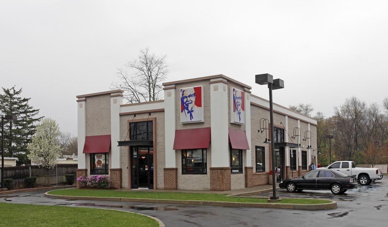 594 Middle Country Rd, Nesconset, NY for sale Primary Photo- Image 1 of 1