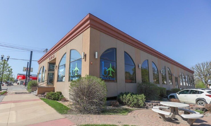 324 Broadway St, Alexandria, MN for lease Building Photo- Image 1 of 7
