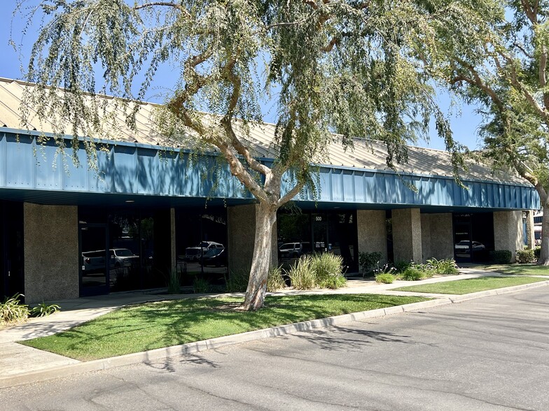 4300 Stine Rd, Bakersfield, CA for lease - Building Photo - Image 2 of 3