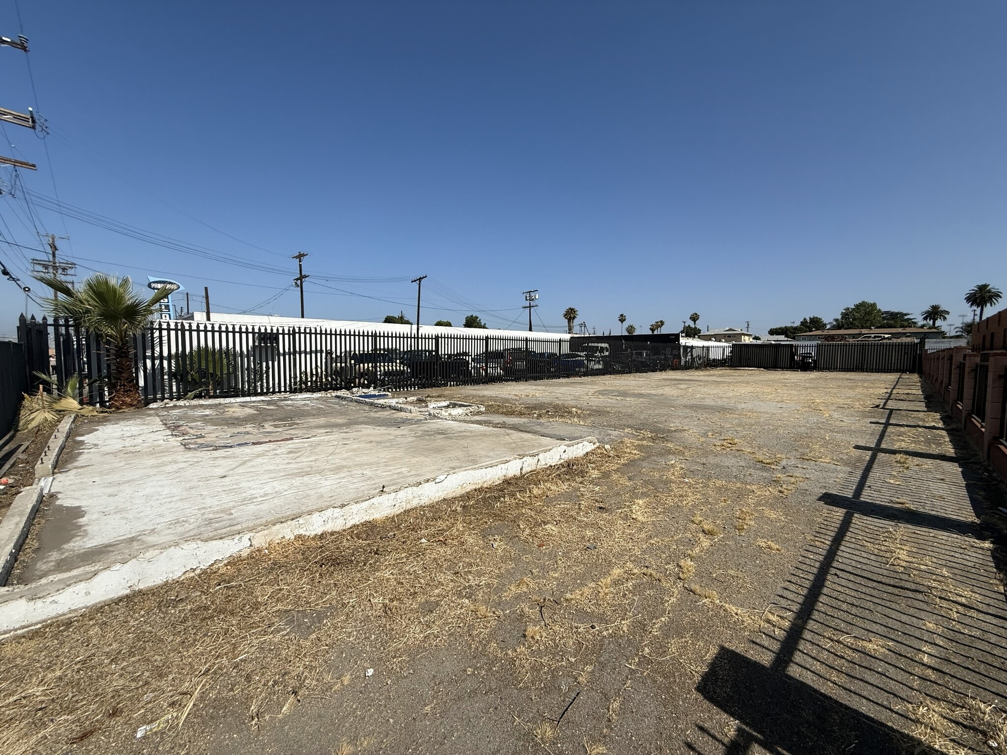 14611 Arminta St, Panorama City, CA for sale Building Photo- Image 1 of 2