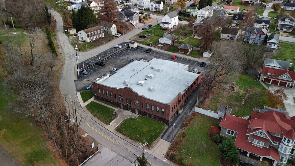 111 Park View Ln, Wheeling, WV for sale - Building Photo - Image 1 of 14