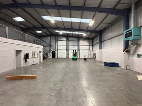 Earlsway, Gateshead for lease Interior Photo- Image 2 of 8