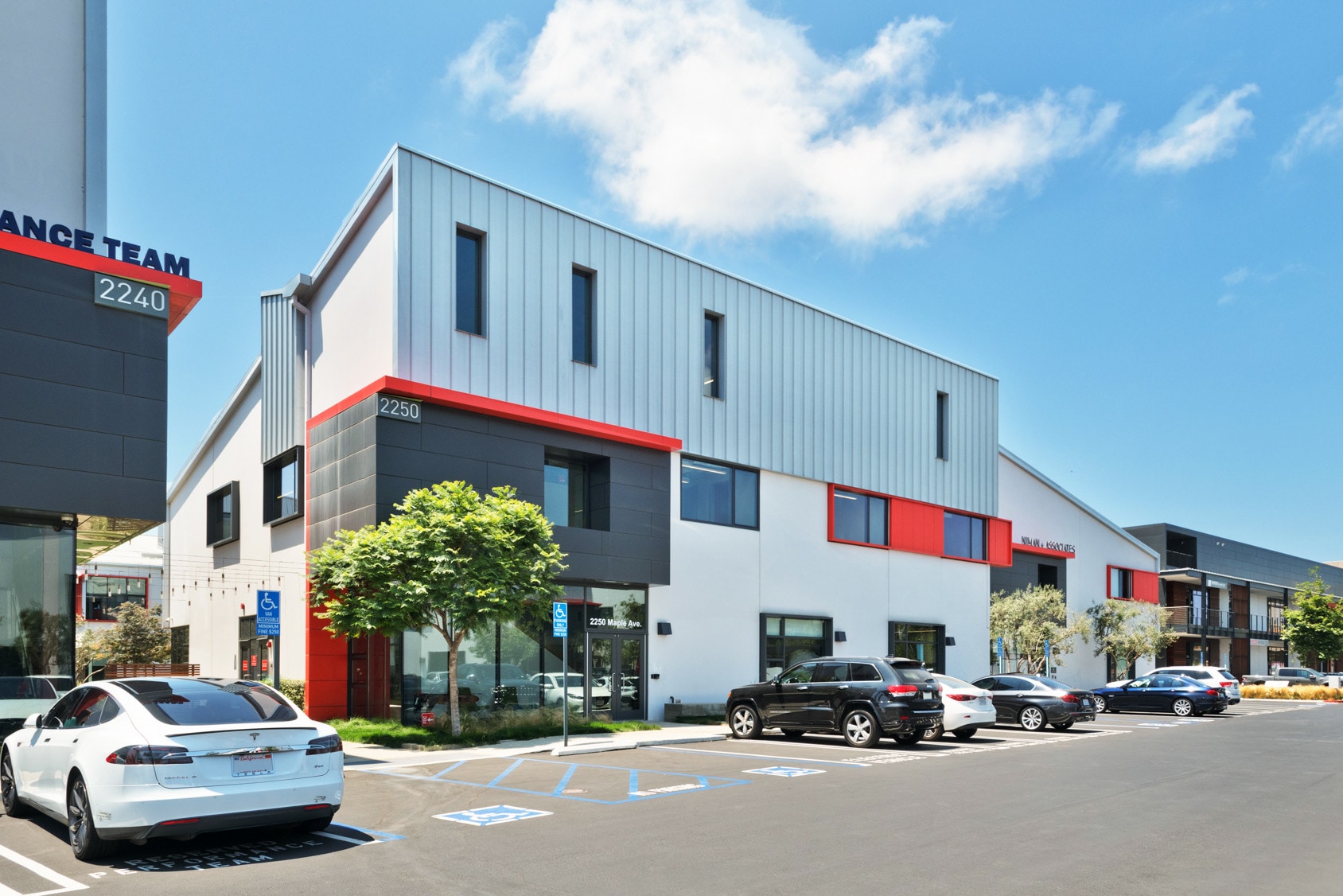 2250 E Maple Ave, El Segundo, CA for lease Primary Photo- Image 1 of 27
