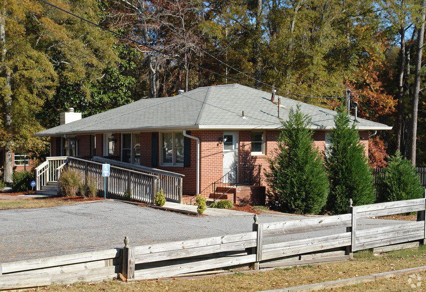 145 N Main St, Alpharetta, GA for lease - Building Photo - Image 2 of 14