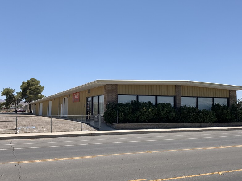 727 W Ridgecrest Blvd, Ridgecrest, CA for sale - Building Photo - Image 1 of 1